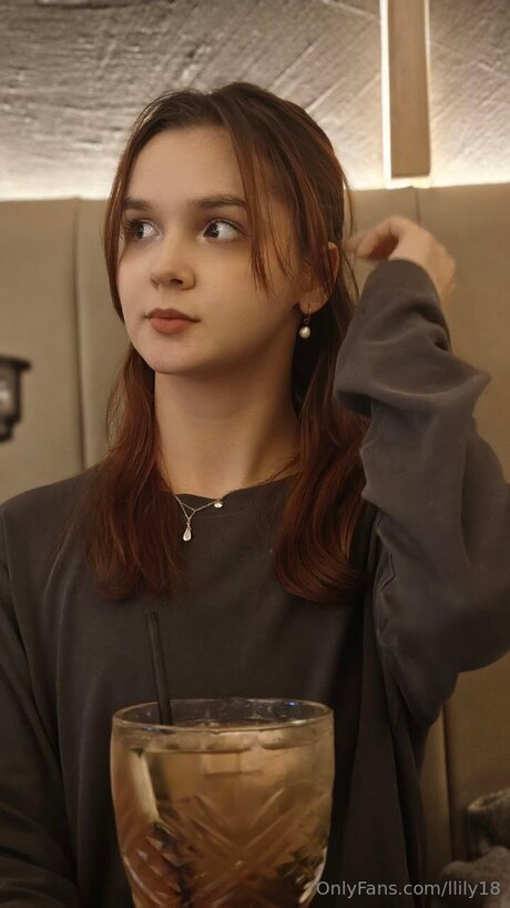 Llily18 actrice porno galerie