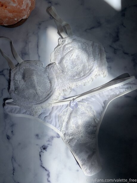 Valette Free actrice érotique photo