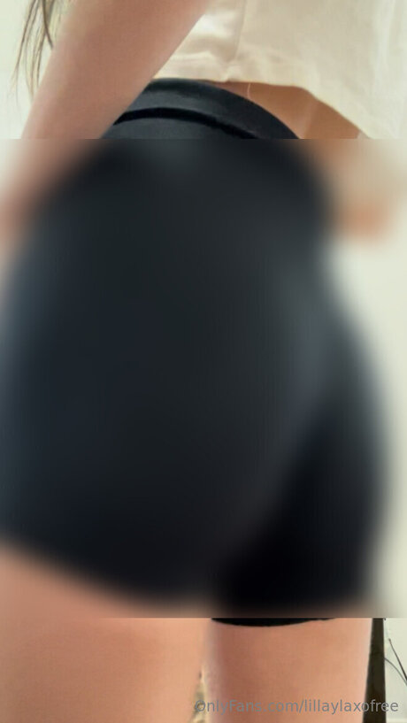 Lillaylaxofree nus étoiles archive