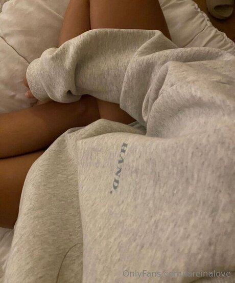 Lareinalove art de star du porno image