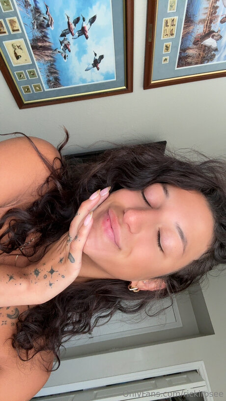 Rickirosee star pornographique photos