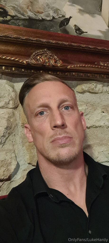 Lukehardy étoile nue image