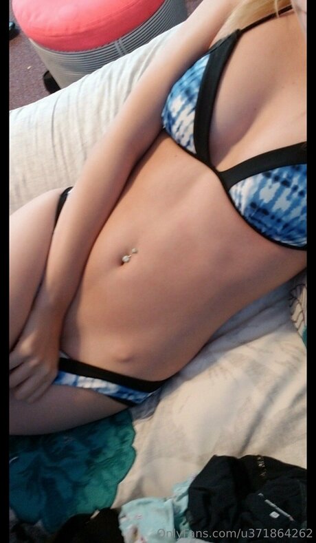 Thetinysarah art star du porno photo