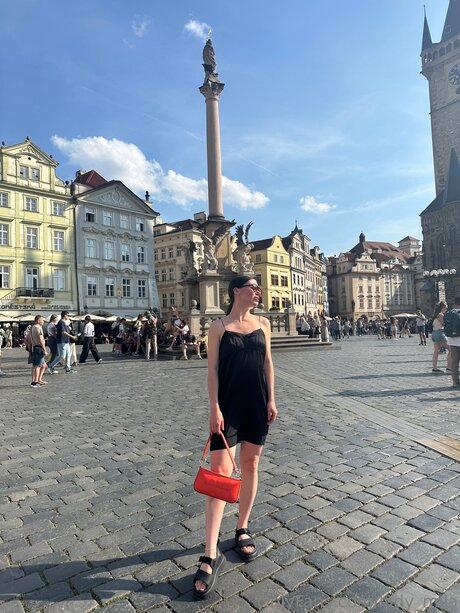 Lady Mila haut modèle photo