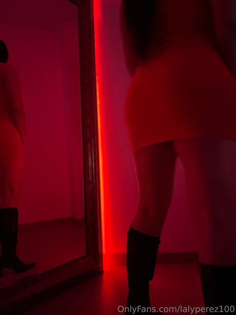 Lalyperez100 étoile adulte photo