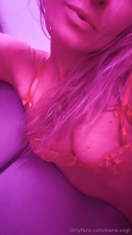 Marie Vogt belle star du porno collection