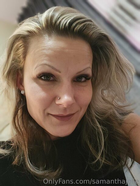 visage blond uniquementfans gratuit parfait img