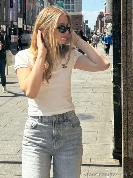 Tashha S actrice pornographique des photos