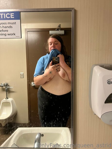 Queen Astrid étoile magnifique images