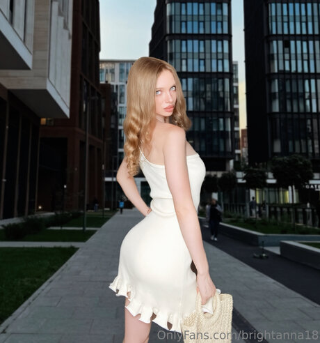 Brightanna18 modèle de sexe collection