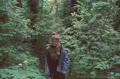 Thesearchofgod star érotique photo