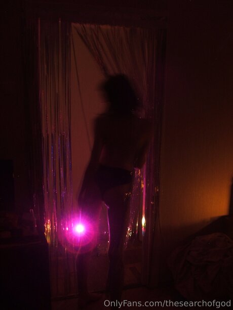 Thesearchofgod modèle sexy collection