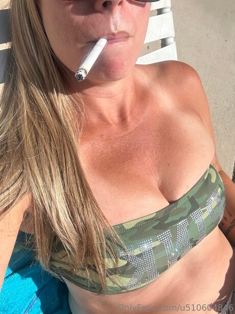 U510604846 star du porno hd images