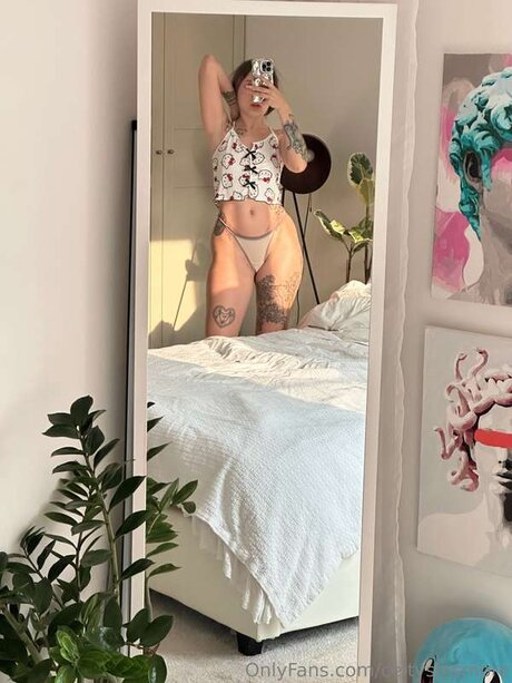 Celtysinsmore modèles nus archive