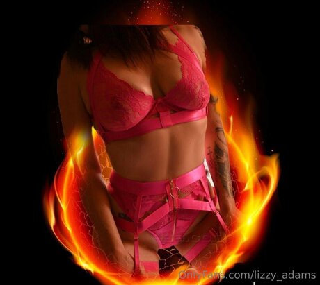 Lizzy Adams star du porno parfaite photos