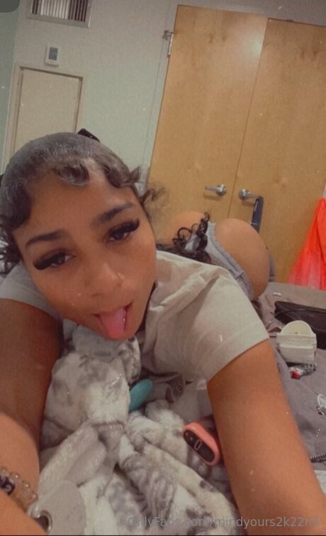 Mindyours2k22n3 sexe de star du porno image