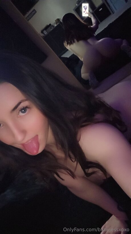 Bxbyjessxoxo modèle joli des photos