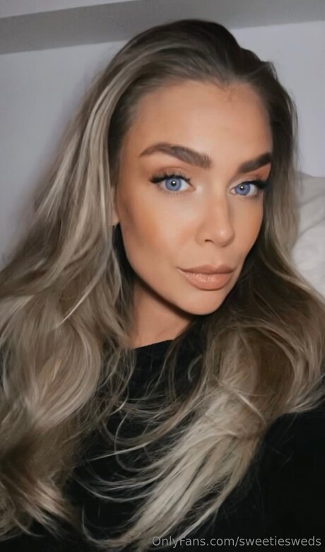 jolie ébène onlyfans exclusif sympa galeries