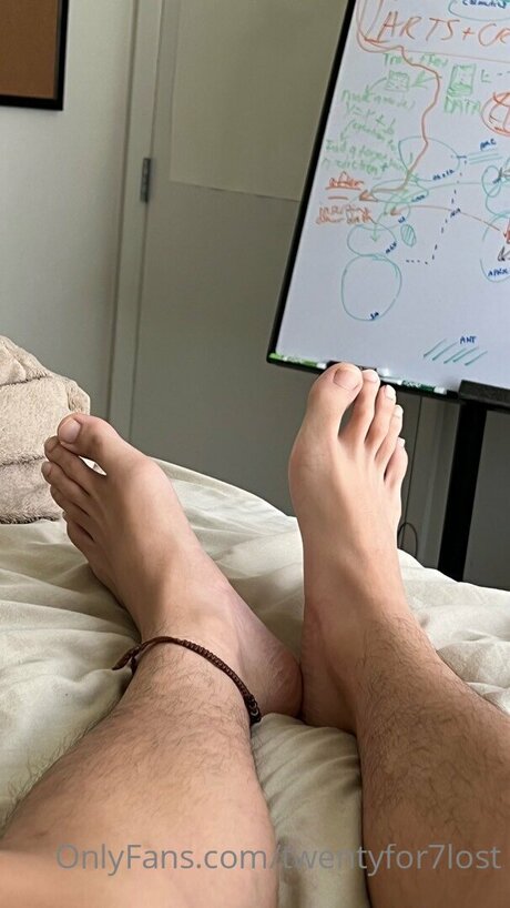 Twentyfor7lost étoile adulte photos