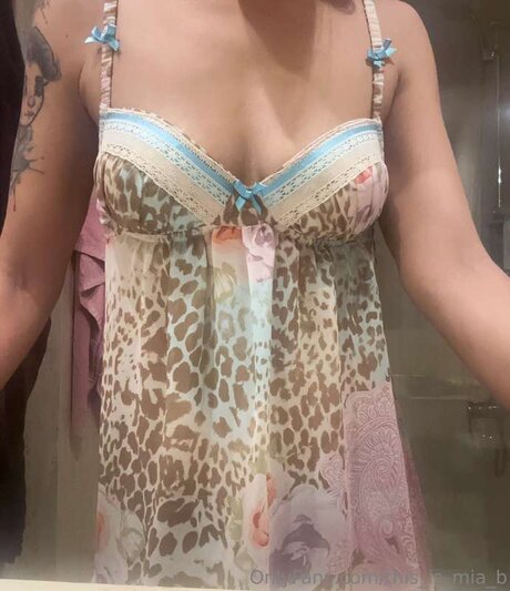 This Is Mia B étoile sexy archive