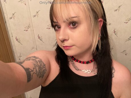 Lilithmournstar meilleure star du porno collection