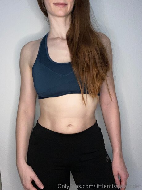 Littlemisslavender étoile xxx photo