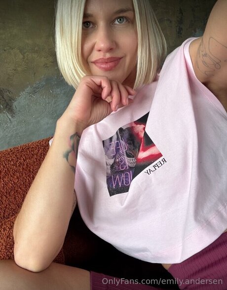 Emily Andersen art modèle des photos