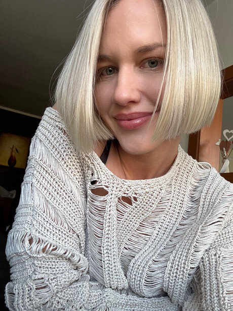 Emily Andersen modèle de haute qualité img