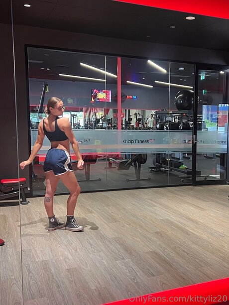 Kittyliz20 art star du porno images