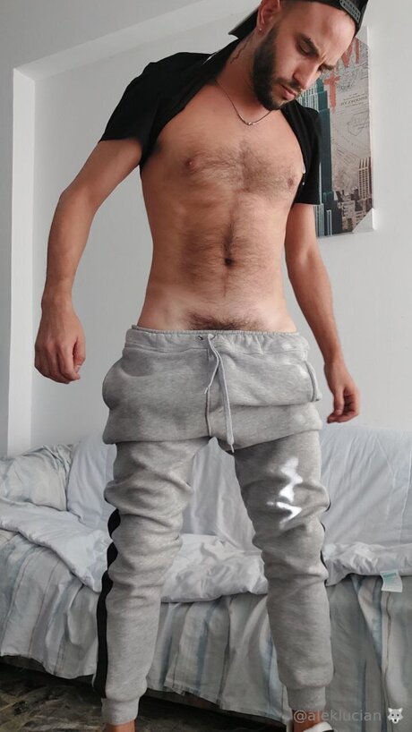 Aleklucian star du porno nue galeries