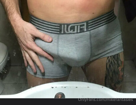 Mikefantasies étoile parfaite galerie