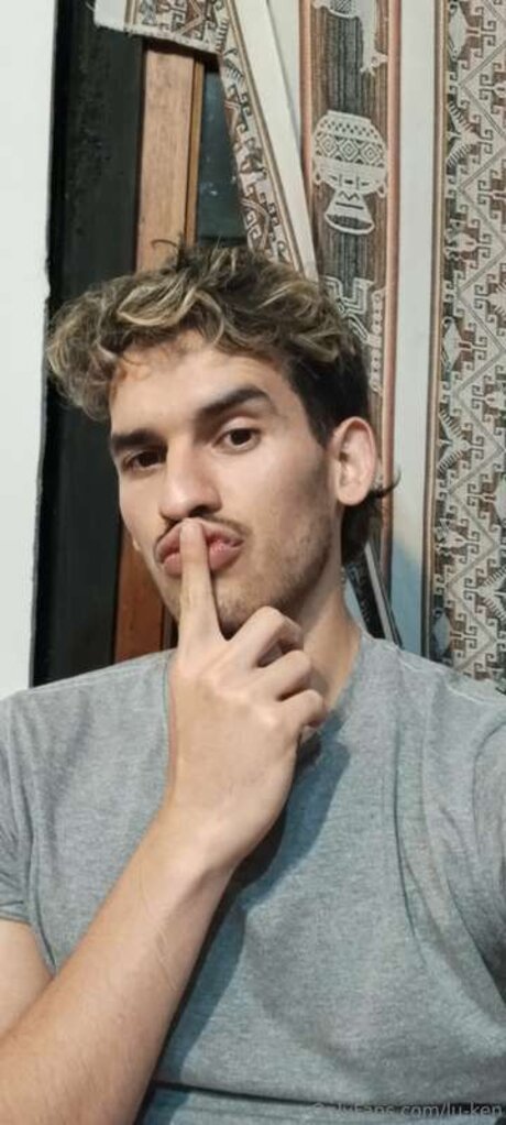 Lu Ken star du porno img