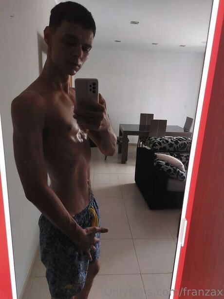 Franzax modèle pornographique archive