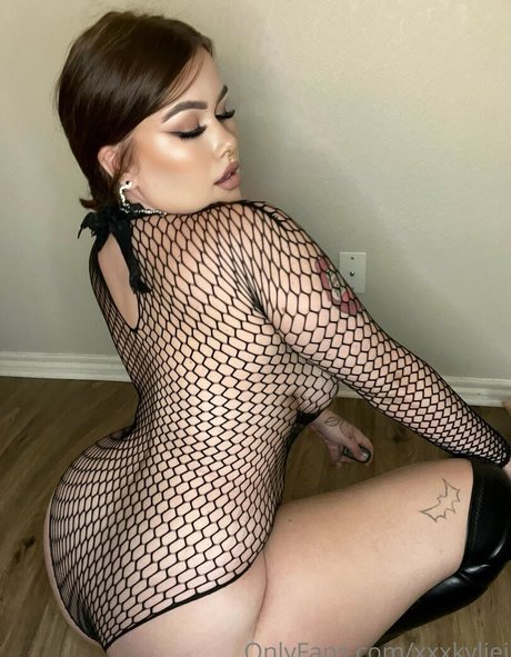 vieille milf onlyfans art haute définition photo