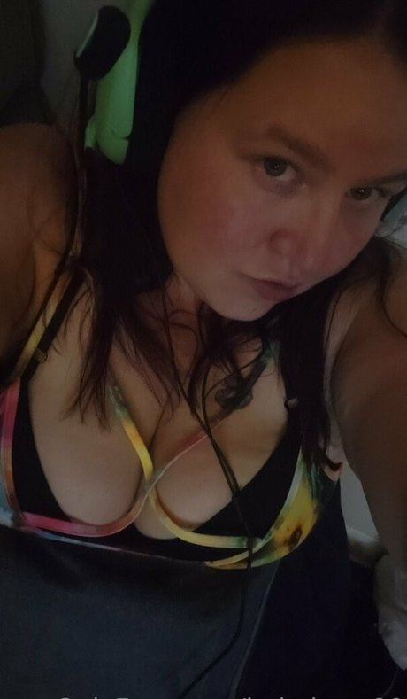 fellation publique onlyfans nu sexy image