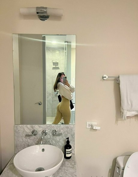 brunette onlyfans qualité supérieure archive