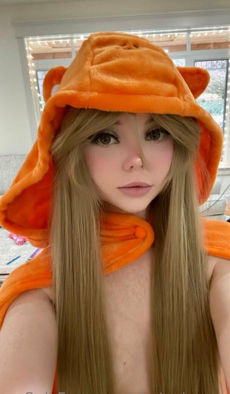 blonde aux courbes onlyfans parfait sympa galeries