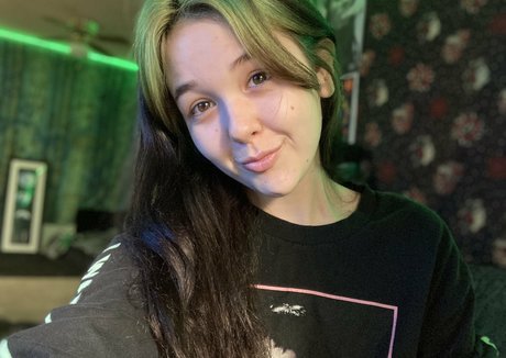 aleena axel actrice de grande qualité des photos