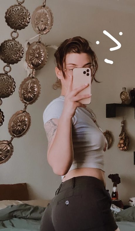 Ltlyata star du porno exclusive image