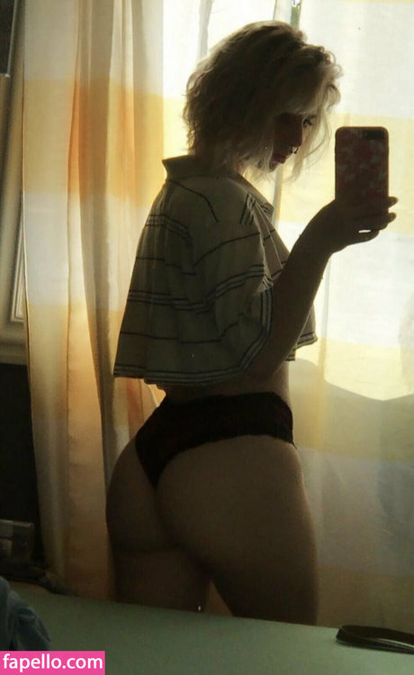 Ltlyata étoile xxx galerie