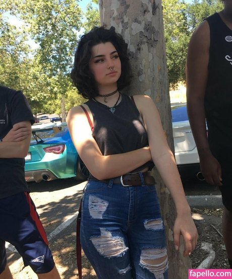 Ltlyata modèle sexy galerie