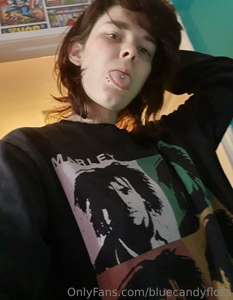 bluecandyfloss modèle magnifique image