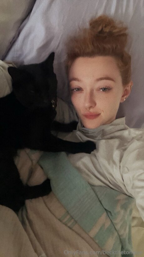 beckthetongue art modèle archive