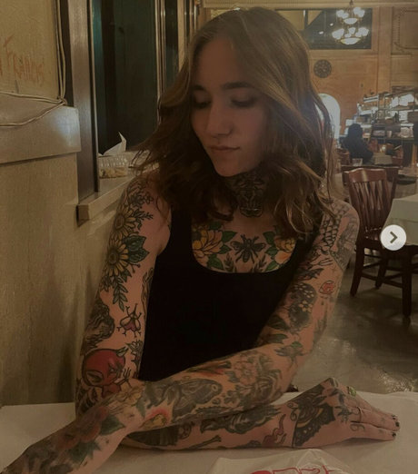 apimpnamedslickkat modèle exclusif photos