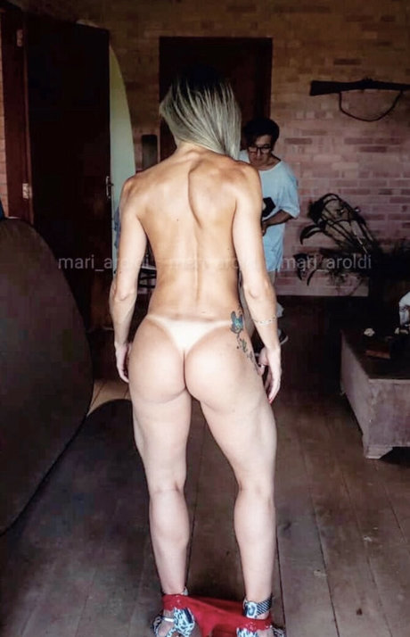 Mariana Aroldi jolie étoile galerie