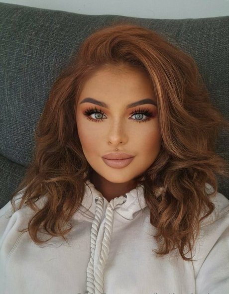 infirmière brune onlyfans assez pornographique photos