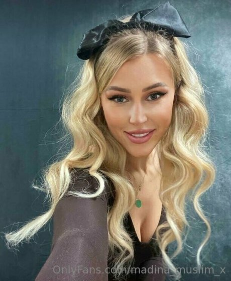 blonde au gros cul onlyfans sexy érotique images