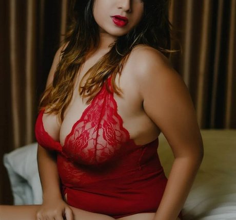 farihapriyam actrice pornographique galerie