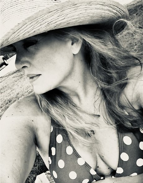 Tammera Carter modèle xxx photo