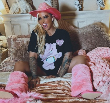 Jodie Marsh actrice libre photos